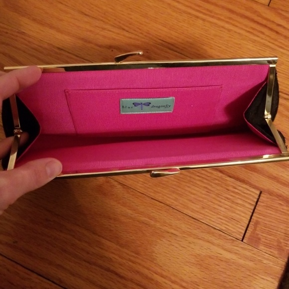 Clutch - Picture 2 of 2